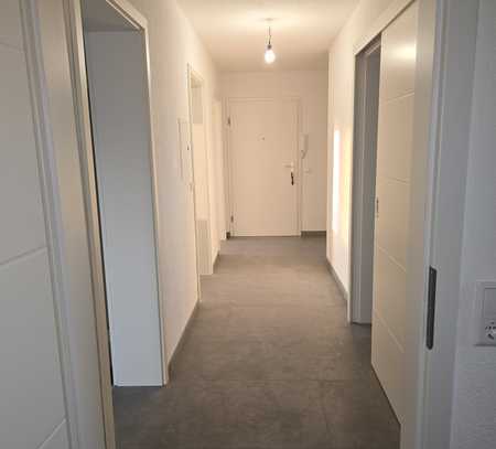 Stilvolle, modernisierte 4-Zimmer-Wohnung mit geh. Innenausstattung mit Balkon in Schwäbisch Hall