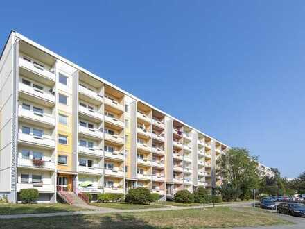 4-Raum-Wohnung mit Balkon, Einbauküche und Top-Fernseher