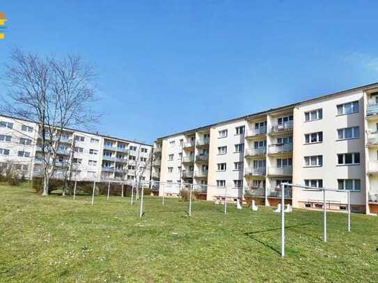 Ideal geschnittene 3-Raum-Wohnung in ruhiger Lage mit Balkon nach Renovierung bezugsbereit!