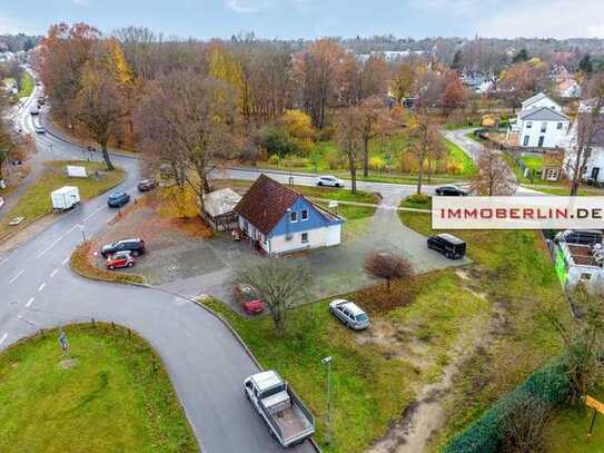 IMMOBERLIN.DE - 13 fach! Freistehende Gewerbeimmobilie mit Bäckereishop, Café & Terrasse in verkehrs