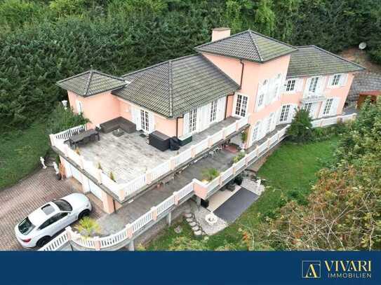 Traumhafte Villa mit ca. 3.000 m² Grundstück