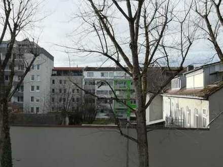 Gepflegte 1-Zimmer-Wohnung mit Balkon in Milbertshofen, München