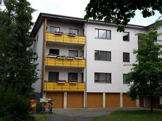 4-Zimmer mit Balkon und Gästebad in Lichterfelde-West