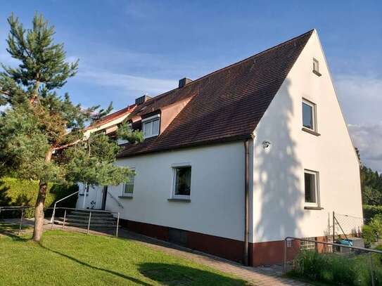 Ruhige, helle 3-Zimmer-Wohnung, OG, ca. 85 qm, mit Garten, Nürnberg Süd - Falkenheim