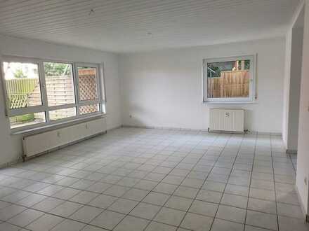 Ansprechende 2,5-Zimmer-Wohnung mit Terrasse in Massenbachhausen