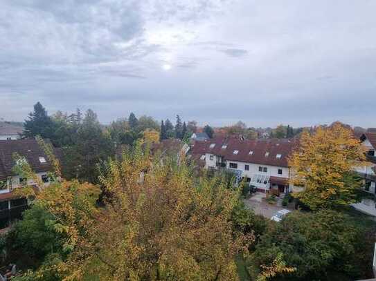 2-Zimmer-DG-Wohnung mit EBK in Günzburg