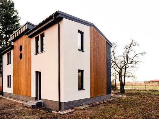 Architektur-Highlight: Luxuriöse Villa mit Galerie und Panoramafenstern