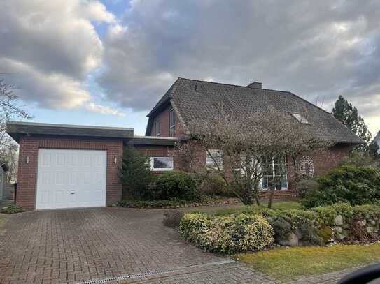 Einfamilienhaus mit gepflegtem Garten in unverbauter Südlage