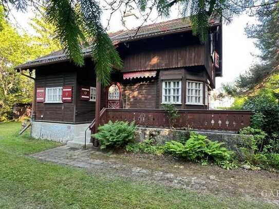 Kleinod in Bad Reichenhall: Zauberhaftes Baudenkmal in bevorzugter Innenstadtlage!