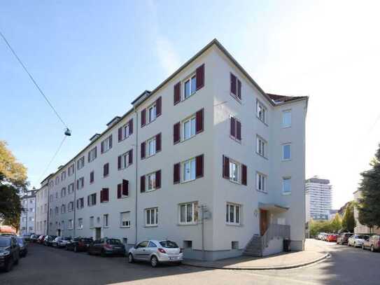 Schnuckelige 3-Zimmer-Dachgeschoss-Wohnung im Dichterviertel