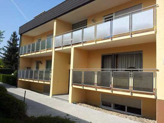 Schöne und modernisierte 2-Zimmer-Wohnung mit Balkon in Pforzheim