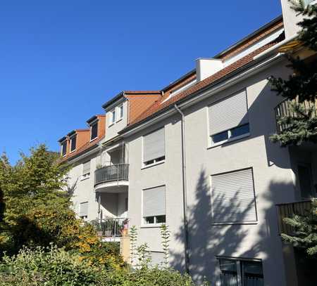 4-Zimmer Maisonette-Wohnung in KH-Süd mit gr. Terrasse, ca. 114 m²