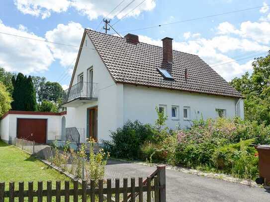 sonnig & ruhig - freistehendes EFH zum Verlieben und Wachküssen