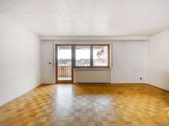 Sofort frei: 3,5 Zimmerwohnung mit Garage und Balkon + neuer Fußboden + Frisch gestrichen!