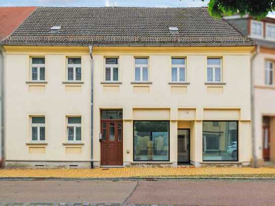 Zweifamilienhaus mit Ladengeschäft / Gewerbe im Stadtkern in Bad Schmiedeberg