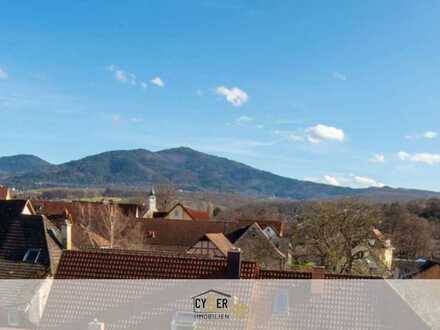 Topgepflegte Maisonette-Wohnung mit Loggia und Panoramablick