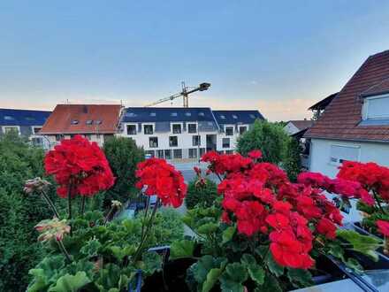 Sonnige, helle 2-Zimmer Wohnung mit Balkon in top Lage in Stuttgart - Plieningen.