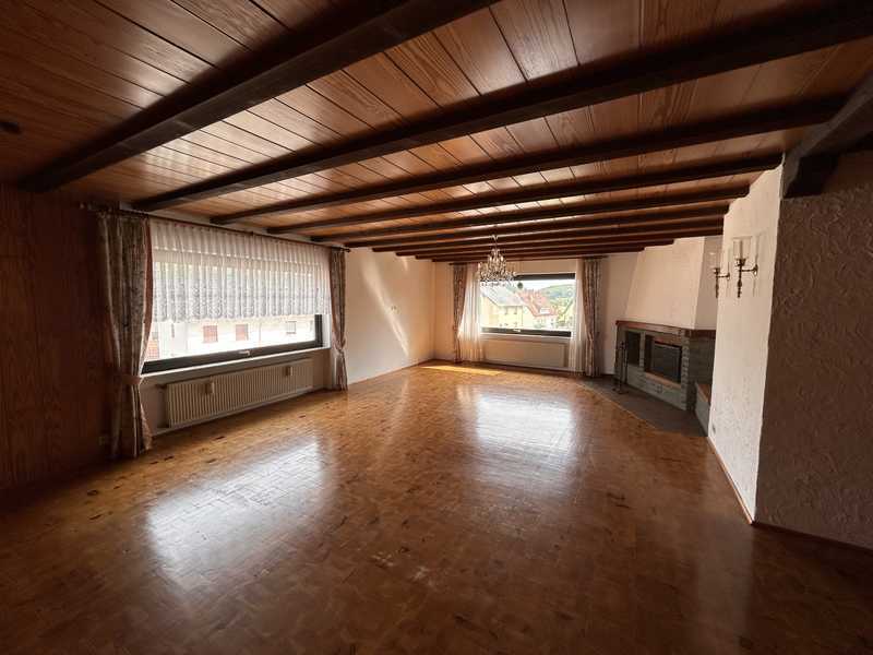                                                              Gro&szlig;e 4-Zimmer-Wohnung in Ortenberg/Gelnhaar kurzfristig zu vermieten                                                       in Ortenberg (Wetteraukreis)