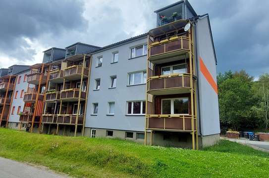 SOFORT bezugsfertig: schöne 3 Zimmer-Wohnung mit Balkon