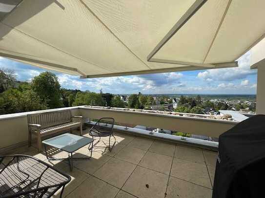 Großzügige Wohnung mit Fernblick im Kurviertel von Bensheim-Auerbach