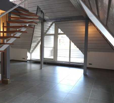 Maisonettewohnung 3,5 Zimmer +2 Bäder, 150qm inkl. Stellplatz