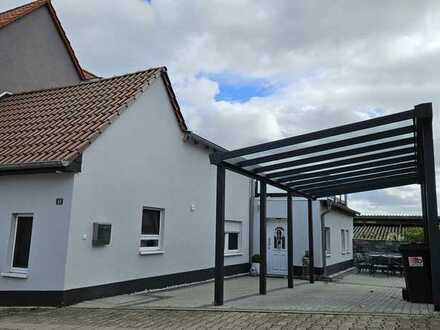 Exklusives Einfamilienhaus mit Dachterrasse und Carport in Kirchheimbolanden