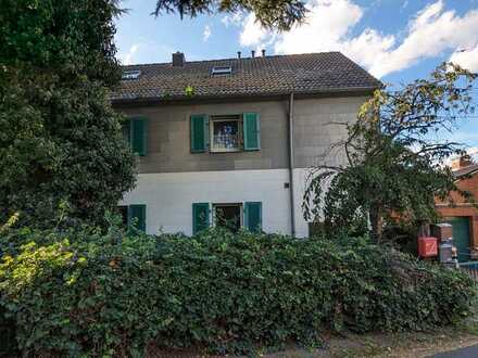 3-Familienhaus auf großem Grundstück inkl. Garage in Hochkirchen