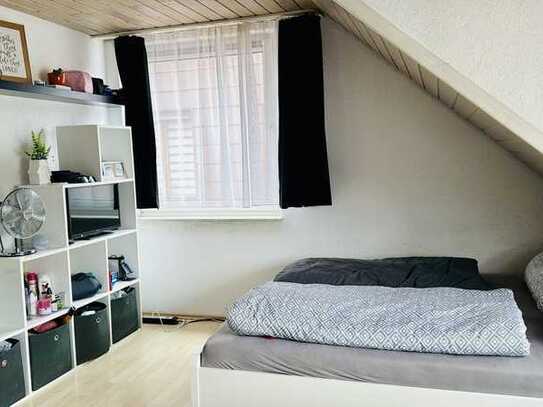 Erstbezug nach Sanierung mit Einbauküche: exklusive 3-Zimmer-Wohnung in Stuttgart