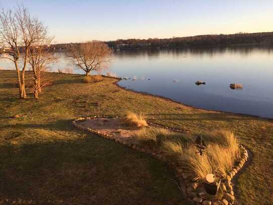 Süd-Wohnung mit Terasse und Garten am Binnensee an der Ostsee