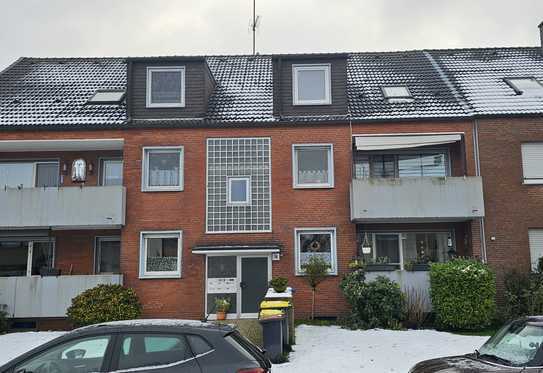 Schöne 3,5 Zi.-Wohnung mit Balkon im 2. OG eines ruhigen Mehrfamilienhauses