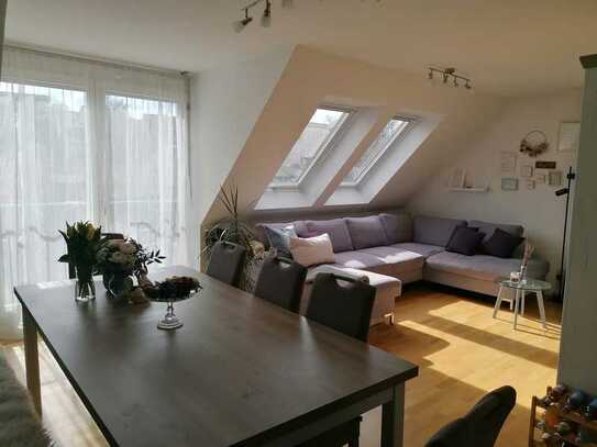 660 €, 55,47m², 2 Zimmer, Balkon, Parkett