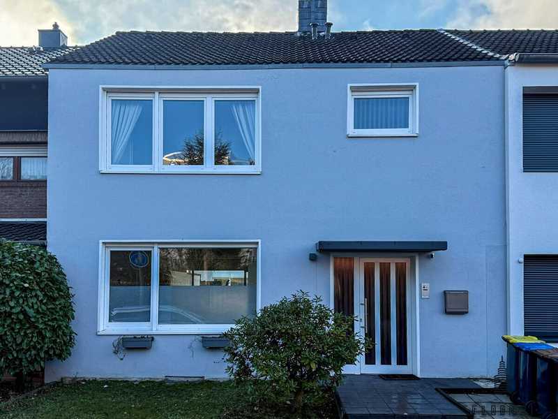 Familienfreundliches Reihenmittelhaus mit großem Garten, moderner Ausstattung und einer Einzelgarage