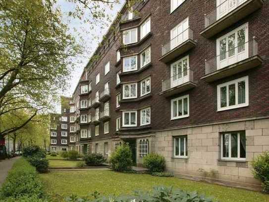 Charmante Altbauwohnung in unmittelbarer nähe zum Rhein inkl. Loggia