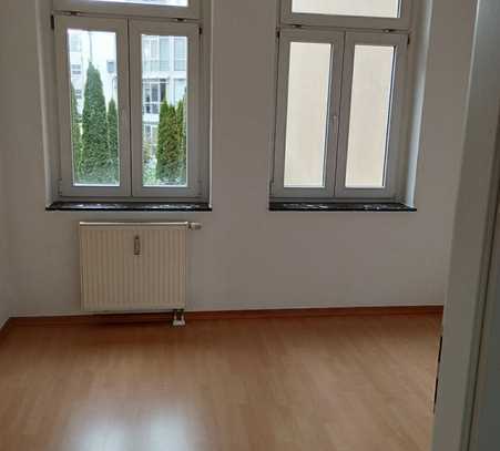 Rendite über 5,5 % in MD-Sudenburg 50 m² Wohnfläche mit 2 Zimmern! Vermietet an eine nette Rentnerin