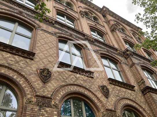 2 Gewerbliche Teileigentumsflächen auf der Szenemeile Kastanienallee im Zentrum Berlins