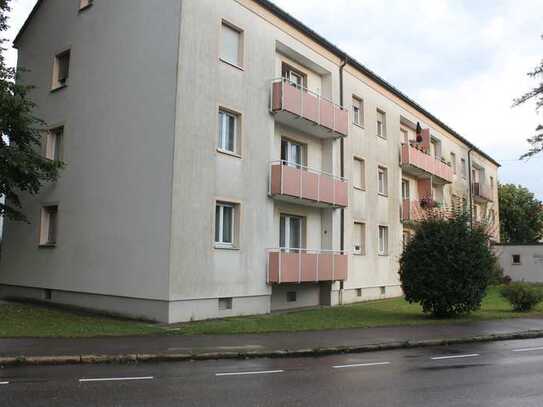 Hochwertige 3 ZKB-Wohnung im EG mit EBK und Balkon in Augsburg / Pfersee