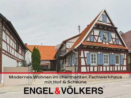 Modernes Wohnen im charmanten Fachwerkhaus mit Hof & Scheune