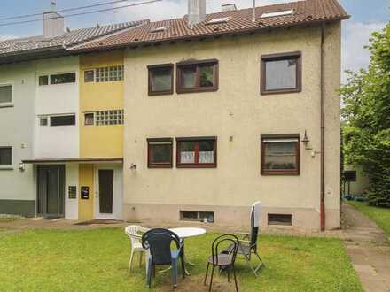 Gestaltbare 3-Zimmer-Wohnung mit Balkon und 2 Stellplätzen sowie viel Potenzial