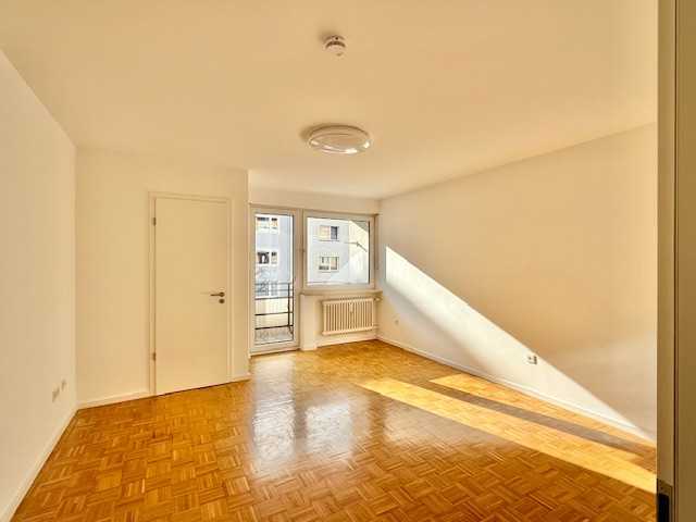 Provisionsfrei - Top saniertes Appartement mit Süd-Balkon in München-Sendling