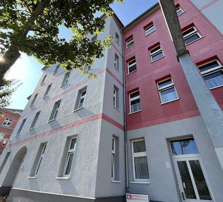 3-Raumwohnung mit Balkon am Gothaer Platz für WG oder die junge Familie