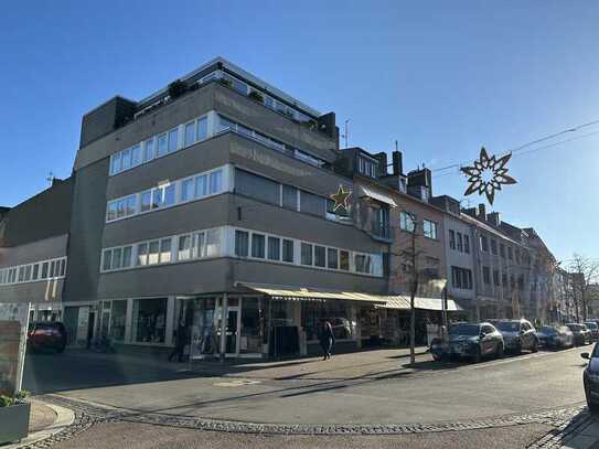 Schicke Büro-/Praxisflächen in 52349 Düren, mit Dachterrasse und Fahrstuhl