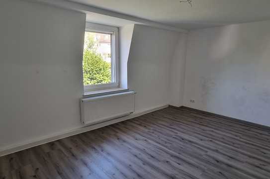 Moderne 3 ZKB-Wohnung mit Balkon