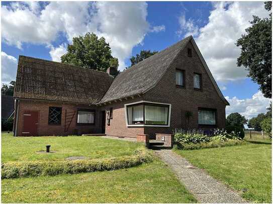 Einfamilienhaus mit Nebengebäude in Kranenburg-Brobergen