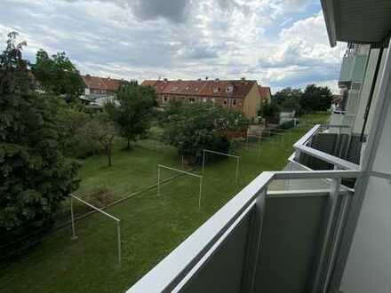 Ab 1.7.2024: 3 Zimmer in gepflegtem Umfeld - Balkon - nahe Innenstadt