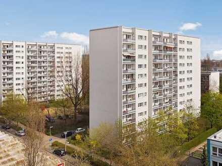 Sonnige 2 Zimmerwohnung mit Ausblick in ruhiger Lage zu vermieten!