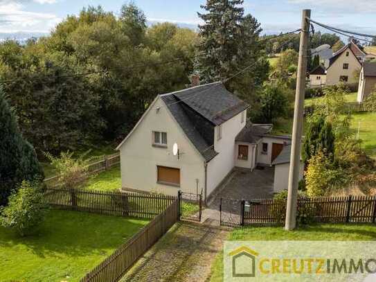 Günstige Gelegenheit: Charmantes Einfamilienhaus in ruhiger Lage mit großem Garten