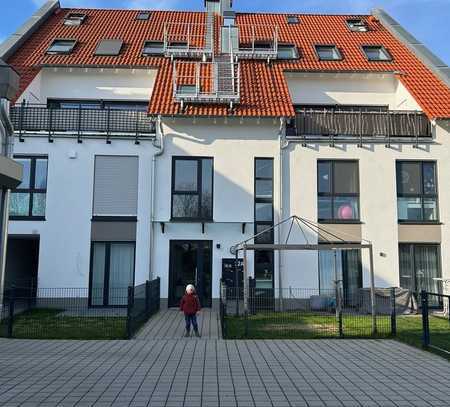 Haus im Haus - Neuwertige Wohnung mit hohem Standard