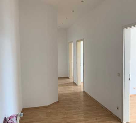 Ansprechende 3-Zimmer-Wohnung im 2.OG mit Balkon in Bad Salzuflen