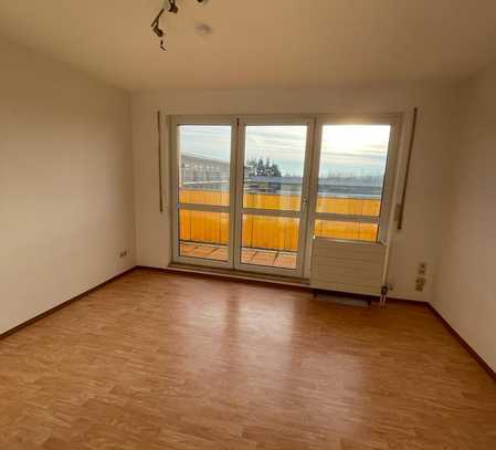 Ab 01.12.2024, praktisches Appartement inkl. Balkon, Aufzug, TG und EBK