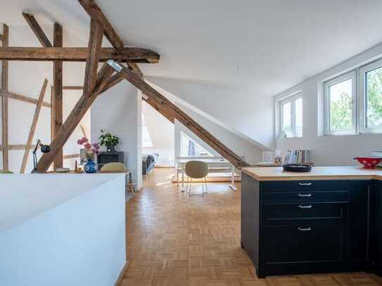 Sanierte 126 m² Maisonettewohnung mit Kamin und Dachterrasse mitten in Berlin-Kreuzberg